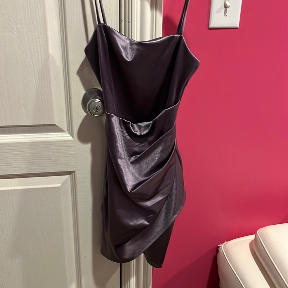 Windsor short purple dress. Cute for dates, hoco, wedding, etc.